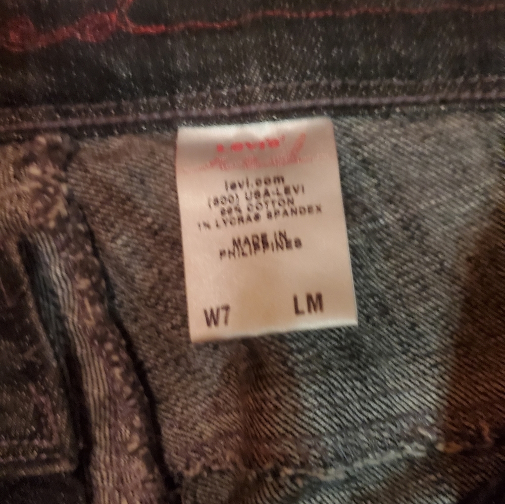 Jeans - Picture 2 of 4